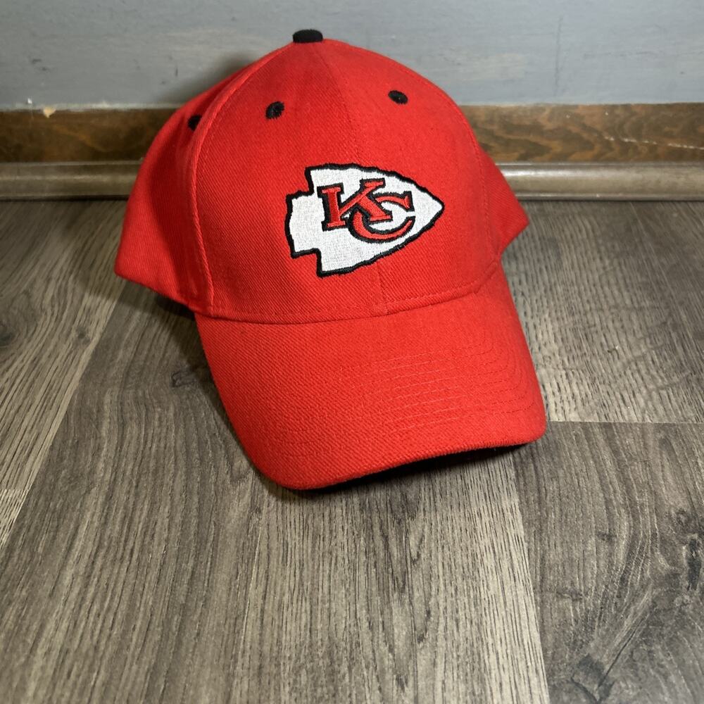 NFL Kansas City Chiefs KC Red Adjustable OSFM Baseball Hat Cap Used